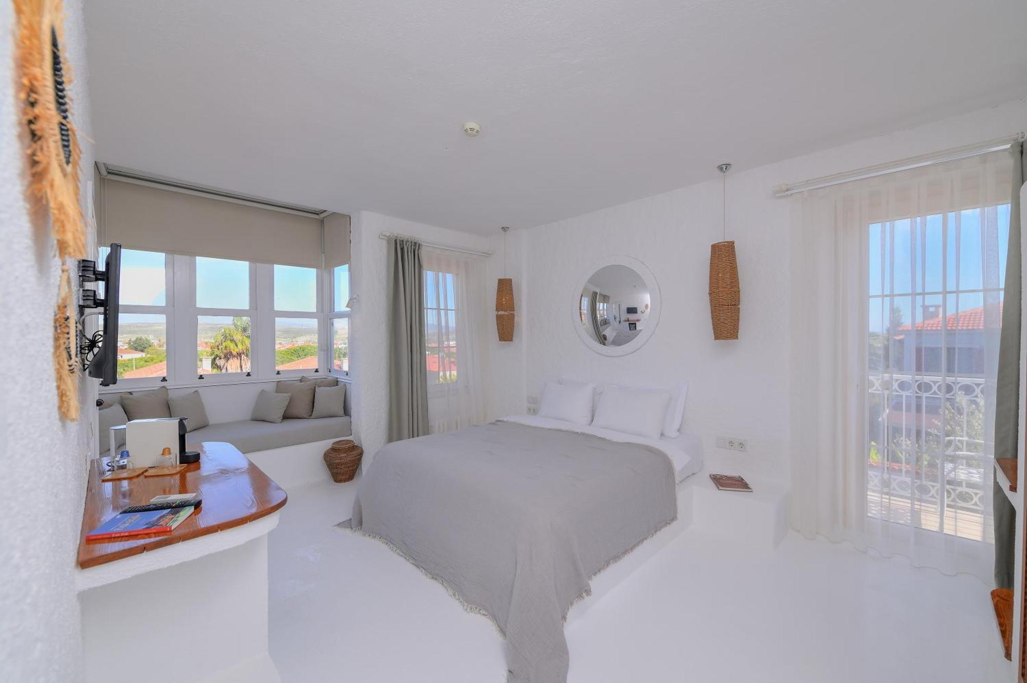 Peremere Alacati Otel Exterior foto